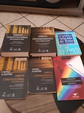 Kit livros de direito e gramática