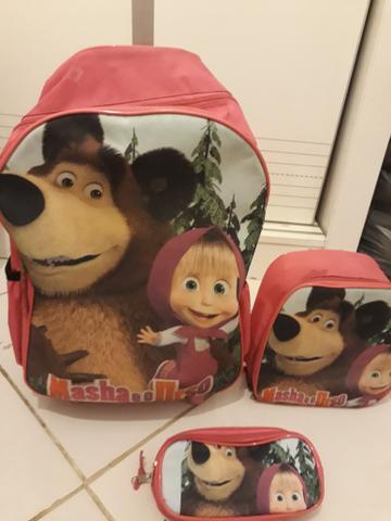 Kit mochila infantil Masha e o Urso