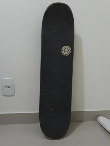 Vendo skate, ler anúncio