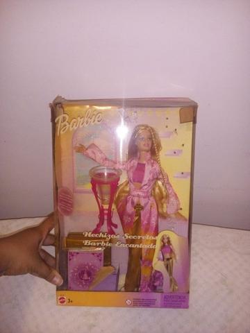 Barbie encantada e principe Ken