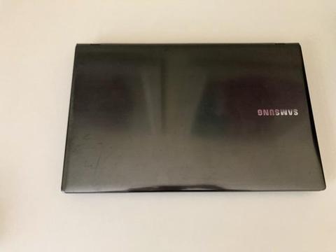 Notebook Samsung NP550P5C em perfeito estado
