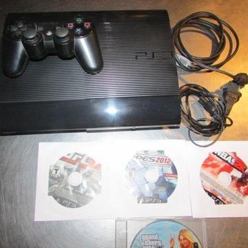 Playstation 3 Super Slim 250GB Mais 4 Jogos