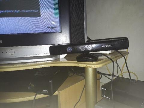 Kinect X Box 360 ( Ler) Peq. Def. no Infra Vermelho