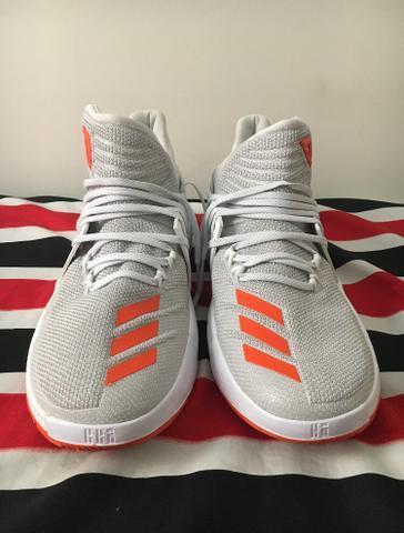 Tênis Adidas Dame 3