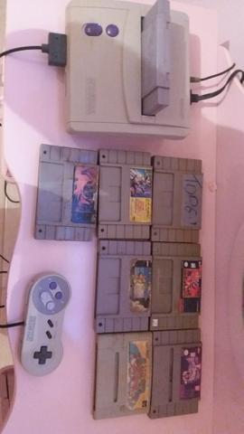 Super Nintendo Baby com 2 controles e 8 jogos