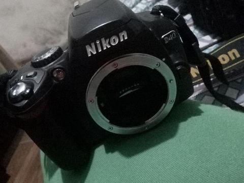 Câmera Nikon D40