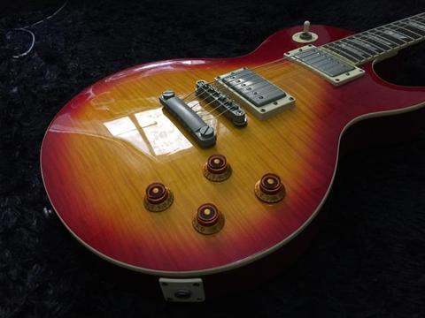 Guitarra Les Paul Epiphone Standard