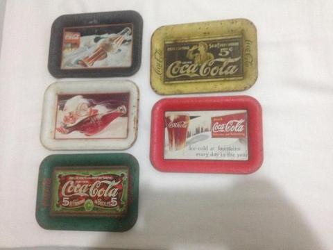5 mini bandejas coca cola vintages Ler tudo raridade R$179