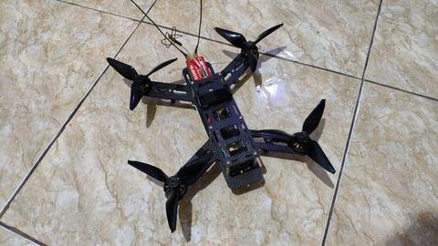 Drone Racer Frame + 2 baterias + Receptor + Controladora + Esc Lumenier + monitor 2.6