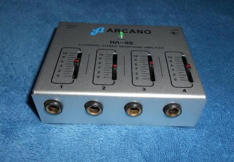 Amplificador de fones modelo HA-4S da arcano de 4 saìdas e 1 (uma) entrada