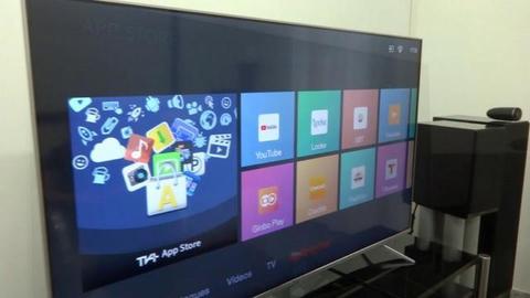 Preço só hj 7/3 Smart Tv TCL led 43 pol full hd wifi Netflix zerada na caixa em P.Alegre-r