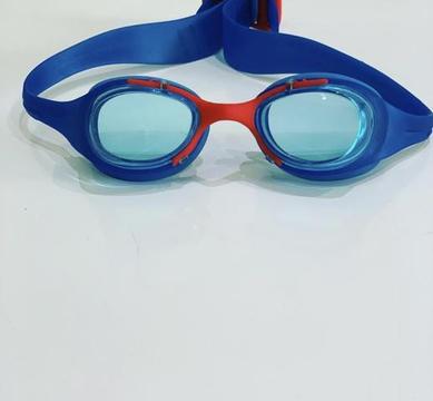Óculos de natação infantil