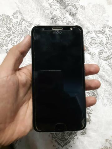 Moto G5S Plus
