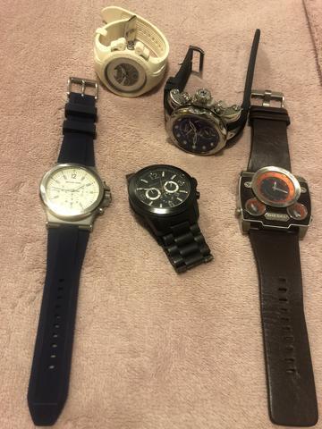 Vendo coleção de relógios