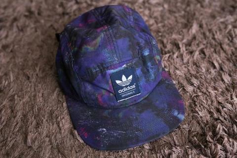 Boné 5-panel