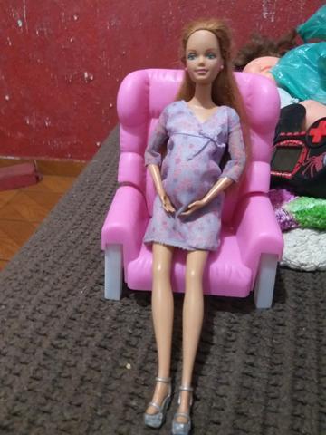 Boneca Barbie grávida
