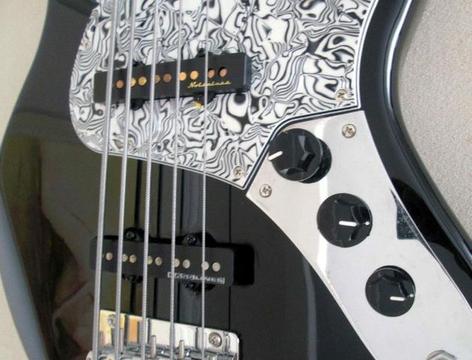 Jazz Bass Tagima 5 cordas up grades