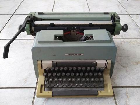 Modelo Underwood Máquina de escrever antiga