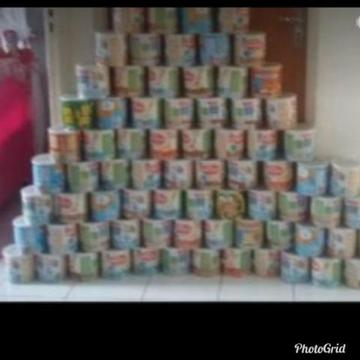 Vendo 56 latas vazias de Mucilon para artesanato R$25,00