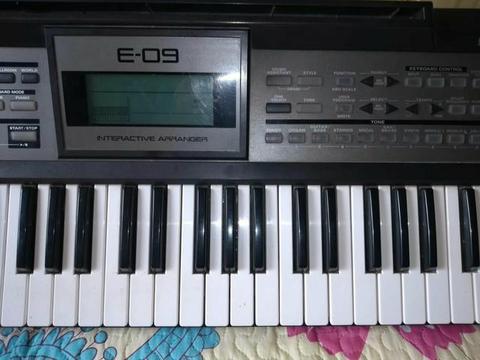 Barbada teclado roland E09