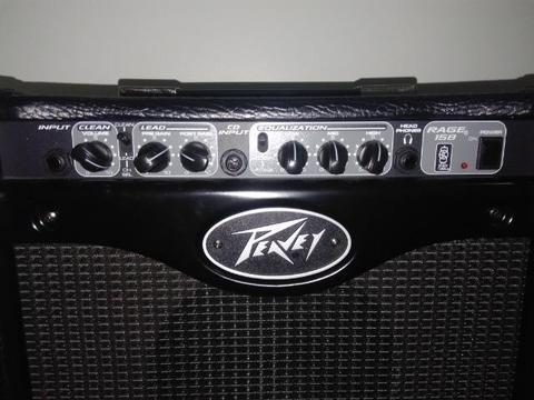 Amplificador para guitarra Peavey Rage 158 15WRMS - Super conservado