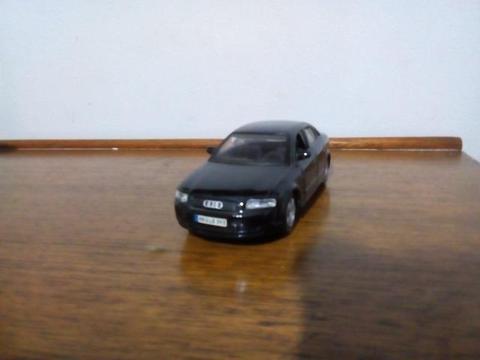 Audi miniatura