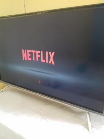 Vende-se uma TV tcl Smart 32