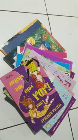 10 Livros infantis bom estado R$60