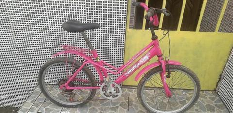 Vendo uma excelente bicicleta infantil feminino