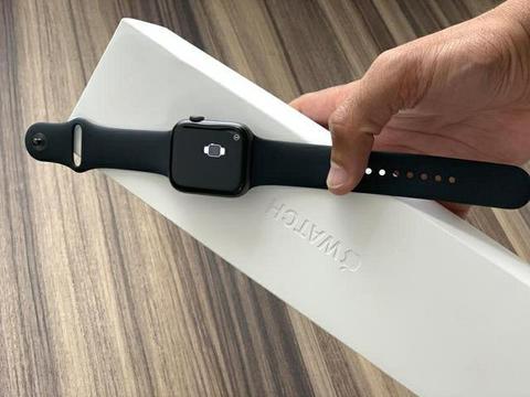 Apple Watch Sport Series 4 44 mm - 6 meses de uso, garantia até 10/2019 ( 44mm S4 Serie )
