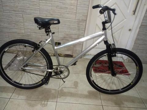 Bicicleta de alumínio aro 26