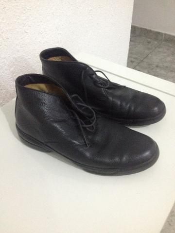 Sapato masculino da marca Samello tamanho 42