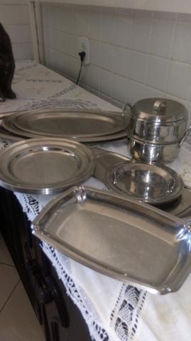 6 pratos +6pratos pequenos Biscoiteira porta gelo 3 bandeijas tamanhos diferentes