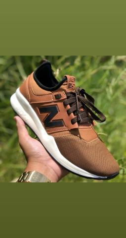 Tênis New balance 247