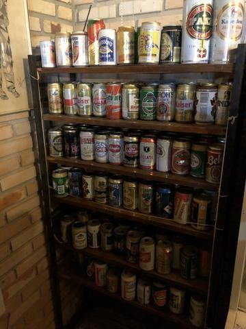 Coleção de latas de cerveja