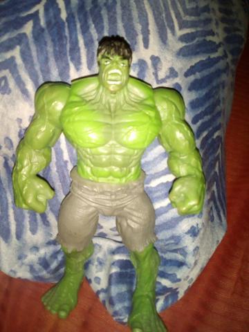 Boneco do Hulk infantil original e semi novo Marvel 15 centímetros $40