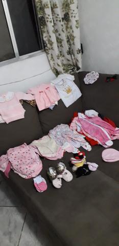Lote de roupas para bebê RN