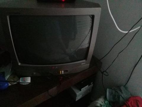 Tv 21 Polegadas + Conversor digital