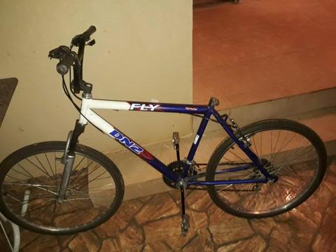 Tvendo ou troco bike 29 e 26 , mais som de carro