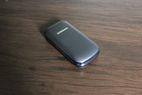 Celular Flip Samsung E1190 em ótimas condições