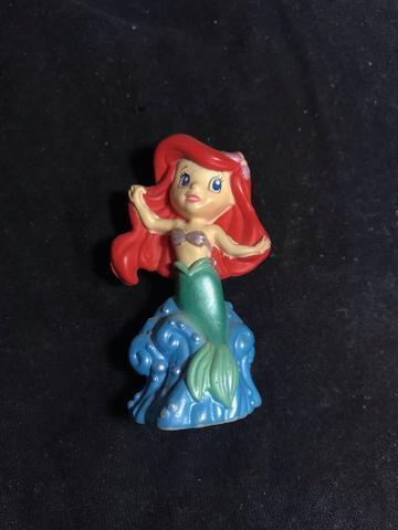 Mini boneca Ariel