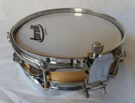 Caixa Torelli Slap Snare 10 polegadas c/ platinelas pele REMO excelente estado