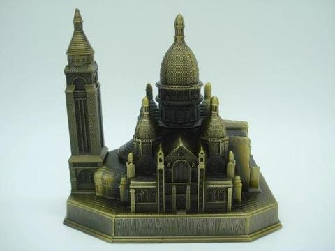 Miniatura Basilica Sagrado Coração Paris Metal Enfeite Luxo