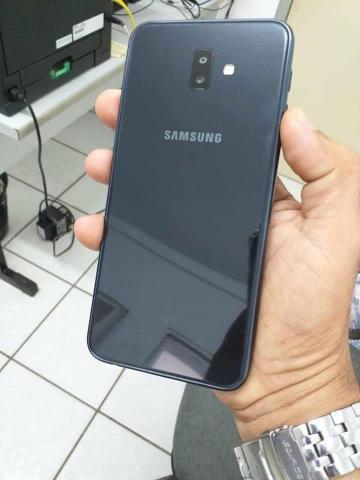 Lindo samsung j6 + com apenas 2 meses de uso !
