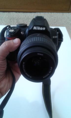 Camera Digital Nikon D3000 linda