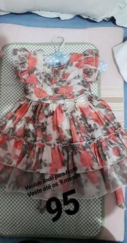 Roupas infantis de menina