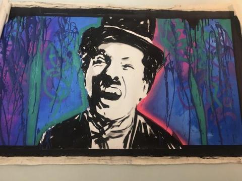 Tela Chaplin pintada pelo artista Leo Portela