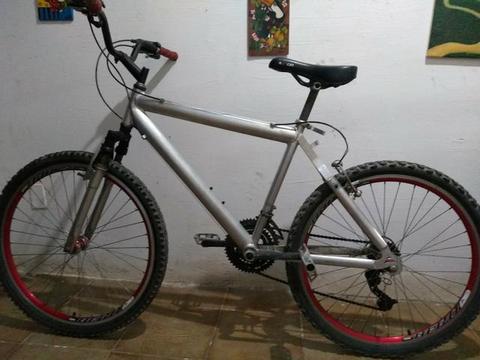 Bike/Bicicleta/Aro 26/Alumínio/Venda/Troca