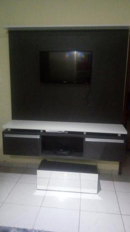 Painel 100%mdf novissimo sem marcas de uso