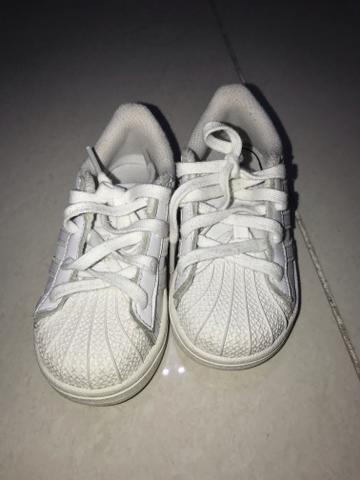 Tênis adidas branco infantil